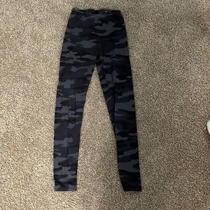 Grey camo leggings